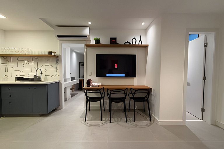 Apartamento NOVO a menos de 100 metros da praia!