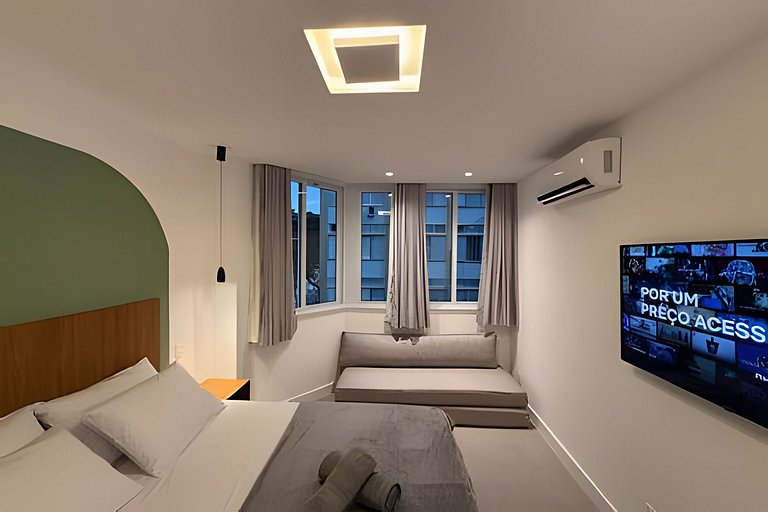 Apartamento NOVO a menos de 100 metros da praia!