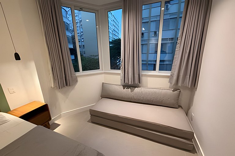 Apartamento NOVO a menos de 100 metros da praia!