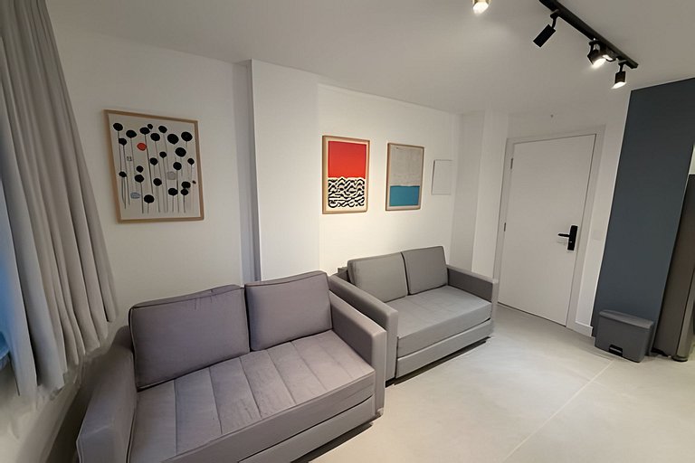 Apartamento NOVO a menos de 100 metros da praia!