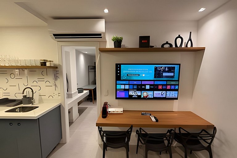 Apartamento NOVO a menos de 100 metros da praia!