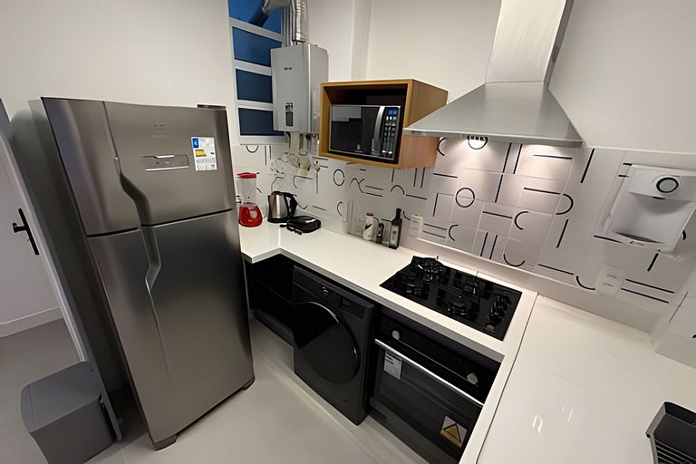 Apartamento NOVO a menos de 100 metros da praia!