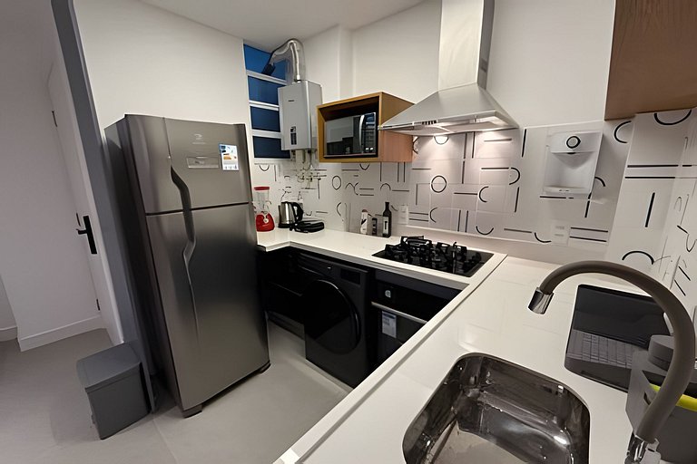 Apartamento NOVO a menos de 100 metros da praia!