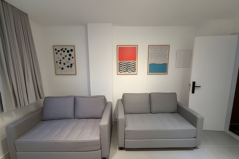 Apartamento NOVO a menos de 100 metros da praia!