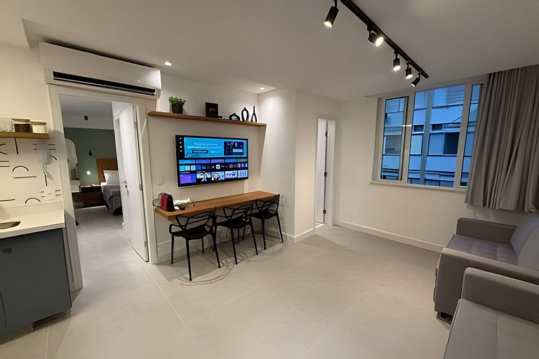 Apartamento NOVO a menos de 100 metros da praia!