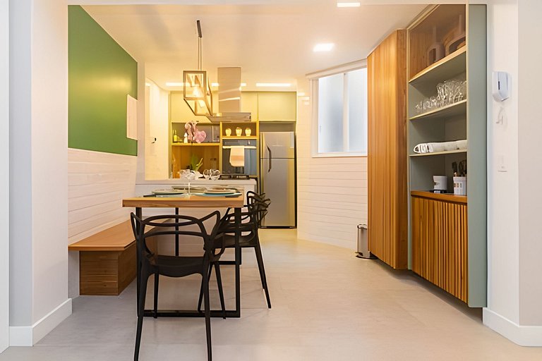 NOVO! Apartamento dois quartos, na quadra da praia