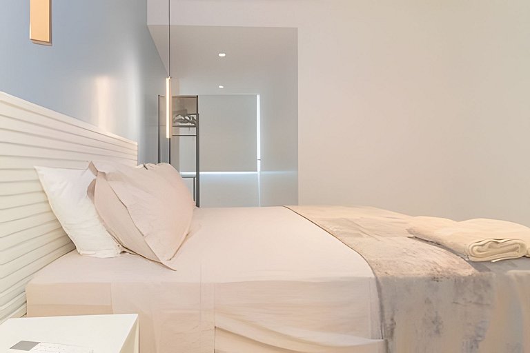 NOVO! Apartamento dois quartos, na quadra da praia