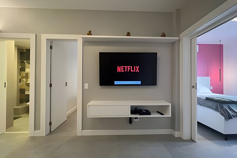 NOVO! Apartamento dois quartos, na quadra da praia