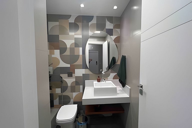 NOVO! Apartamento dois quartos, na quadra da praia