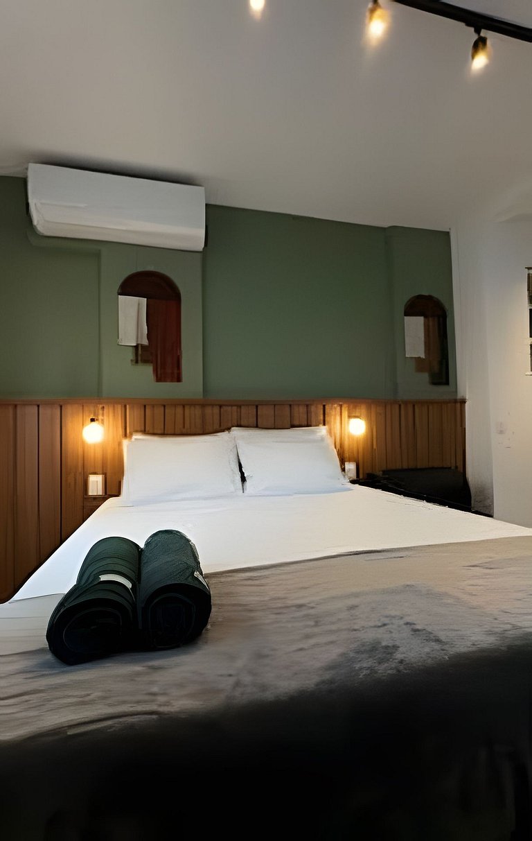 Apartamento novo a 150 metros da praia Copacabana