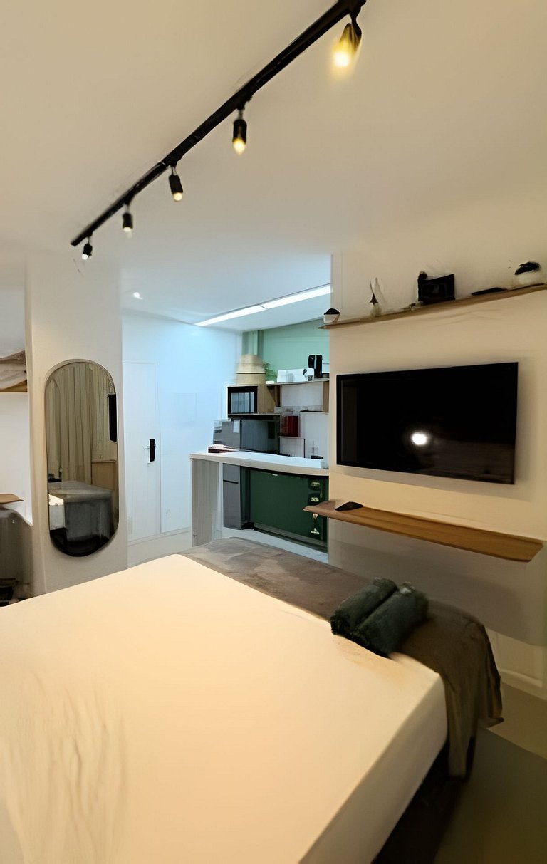 Apartamento novo a 150 metros da praia Copacabana